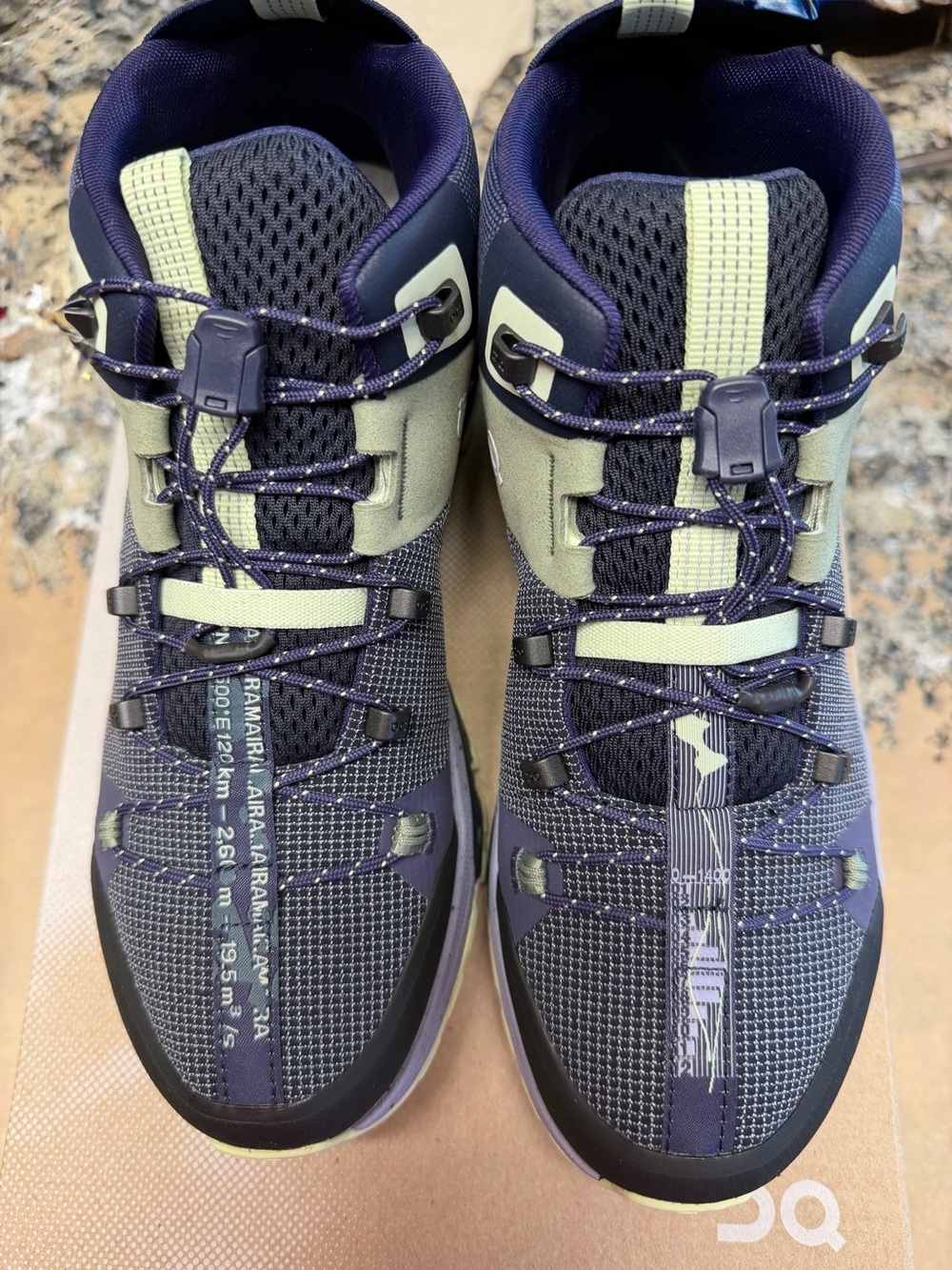 On Cloud women’s 8.5 cloud Trax- new in box